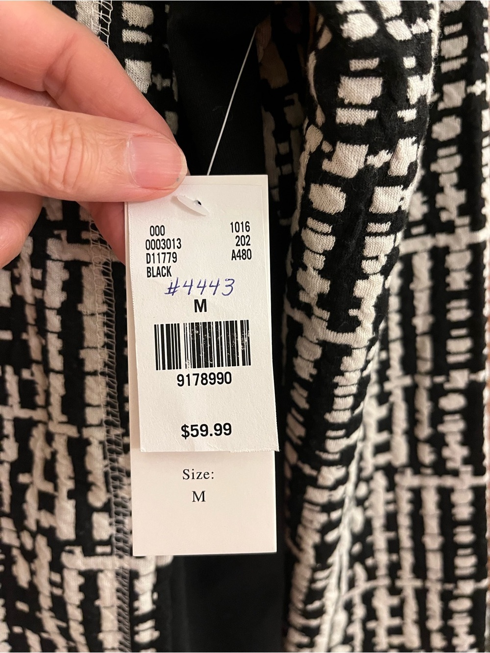 Black & White Patterned Zip-Front Jacket - Picture 5 of 5